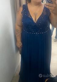 Abito da cerimonia curvy