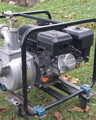 Motopompa per acqua con motore 4 T