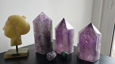 Ametista, uova e testa in giadeite 