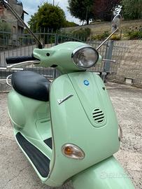 Vespa 50 et2