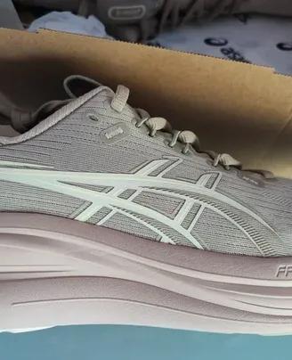 Asics Nimbus 28 Scarpe Running Tg. 45 Eu - 11 Us