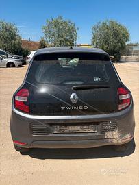 RICAMBI RENAULT TWINGO 900 BENZINA ANNO:2016 SIGLA