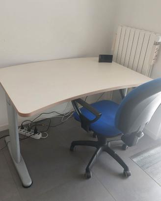 Scrivania sagomata da ufficio/studio/PC 120×80 cm