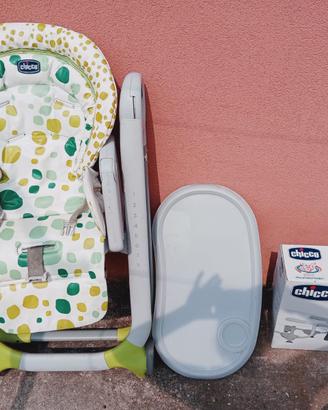 Seggiolone Chicco + seggiolino da tavolo nuovo