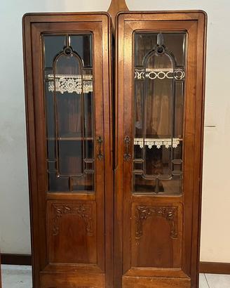 Vetrinetta in Noce