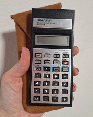 calcolatrice vintage Sharp