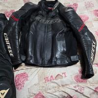 tuta  divisibile moto taglia 52 dainese in pelle 