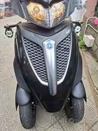 Piaggio mp3 yurban