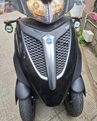 Piaggio mp3 yurban