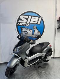 Yamaha X-Max 250