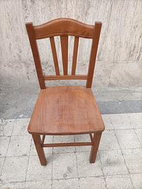 Sedia in legno di noce