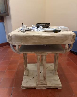 Tavolino da ingresso