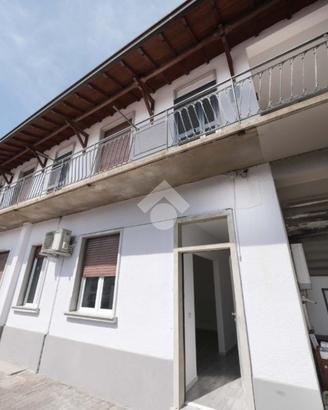 2 LOCALI A GIUSSANO