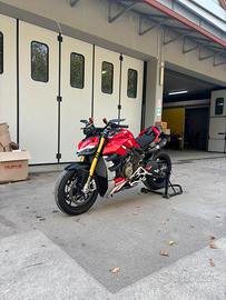 Ducati streetfighter v4s
