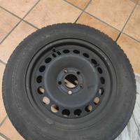 4 cerchi con gomme 195/65r15