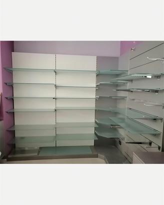 arredo negozio 