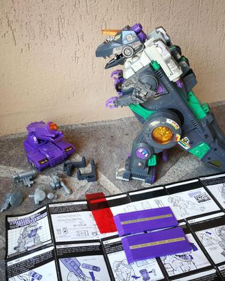 Transformers Tripticon Hasbro 1986 completo.