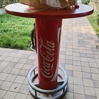tavolino da esterno Coca Cola con ombrellone