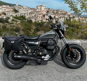 Moto Guzzi V9 bobber