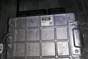 Centralina motore TOYOTA YARIS 1298cc benzina 2008