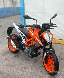 KTM duke 390