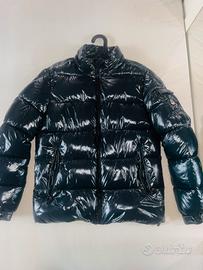 Piumino Moncler lucido verde scuro. (nuovo)