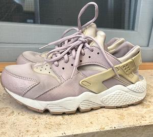 Nike Air Huarache lilla