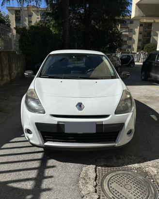 Renault Clio 1.2 16V 20th Anniversario GPL