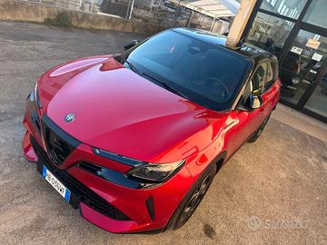 Alfa Romeo Junior 1.2 145 CV Hybrid eDCT6 Q4 Ediz.