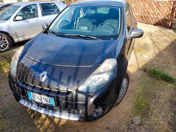 RENAULT Clio 3ª serie - 2011