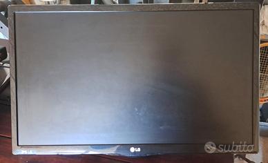 TV LG 22MT48VF 22" LED + Braccio da Parete