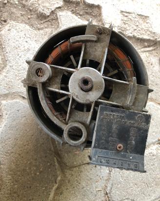 Motore monofase lavatrice Indesit cl. E