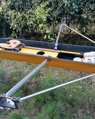 barca canottaggio skiff