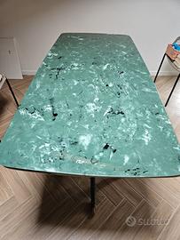 Tavolo e Credenza con piano in vetro verde