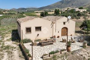 RUSTICO A CASTELLAMMARE DEL GOLFO