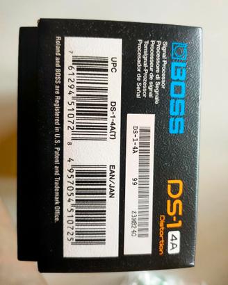 Pedale distorsore per chitarra