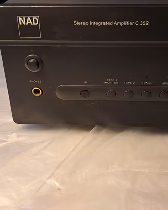 Nad C 352