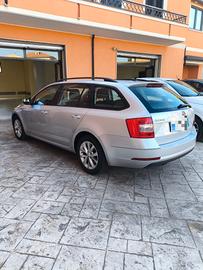 Skoda octavia wagon 1.6 automatica 