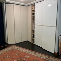 BUSNELLI PROPONE ARMADIO ANGOLARE PER RINNOVO EXPO