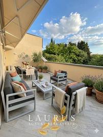 Appartamento di 290 m² con più di 5 locali a Veron