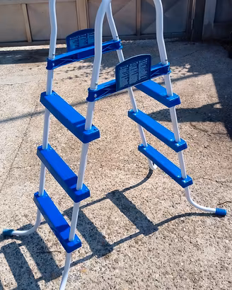 scala piscina bestway