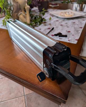Batteria per bici/moto/barca/camper