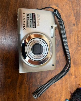 Fotocamera Nikon Coolpix  S2500