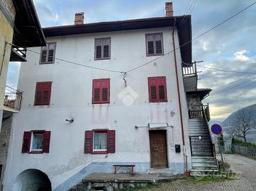 4 LOCALI A SEGONZANO