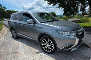 Mitsubishi Outlander 2.2 DI-D 4WD Instyle 7p."AUT