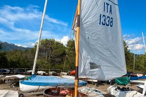 Dinghy a vela