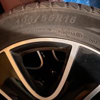 4 Cerchi in lega x renault clio 4 più 2 pneumatici