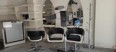 ARREDAMENTO/ ATTREZZI PER SALONE DI PARRUCCHIERE