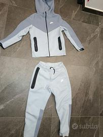 Tech Fleece Nike bicolore originale – 147–158 cm,