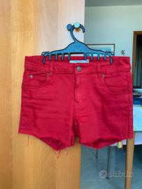 Shorts denim rossi con strappi brand Piazza Italia